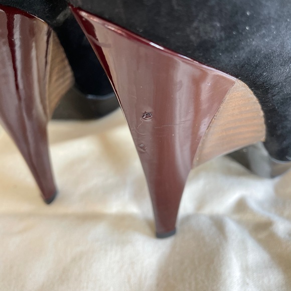 YSL Suede Almond Toe pump with purple heel - Picture 13 of 13